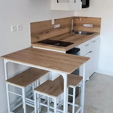 Climatise Dans Propriete Calme 디뉴레뱅